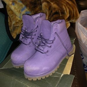 Toddler size 9 Timberlands color purple